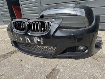 BMW E92 M-Paket set nárazníku blacksaphire - 4