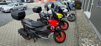 Aprilia SR GT 125 sport - 4