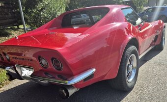 Chevrolet Corvette Sting Ray Coupe - 4