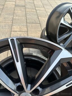Alu kola Audi r19 5x112 (Aez Aruba dark) - 4