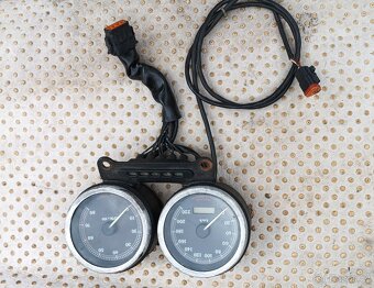 Harley Davidson Dyna Twin Cam 88 - 4