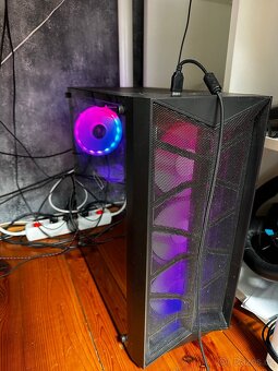 Herní PC Set-up - 4