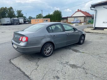 Volkswagen Passat B6 2.0 TDI - 4