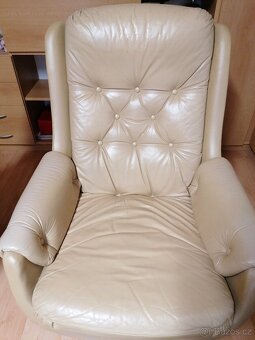 KOŽENÁ KŘESLA-PRAVÁ KŮŽE, OTOČNÁ, HOUPACÍ 3500KČ/KS - 4
