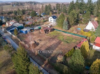 Krásný pozemek v chatové oblasti u lesa, ideální pro výstavb - 4