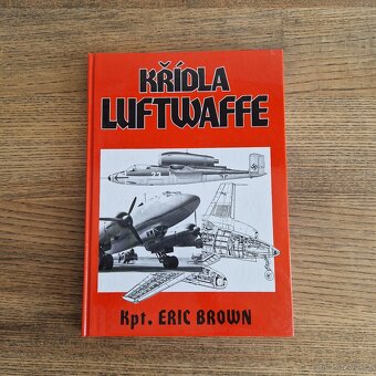 3 knihy o vojenském letectví, hlavně z 2. světové války - 4