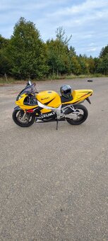 Suzuki GSX-R 600 - 4
