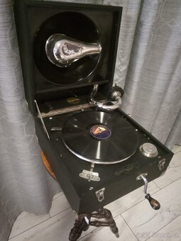 Kufříkový gramofon "Parlophone" - 4