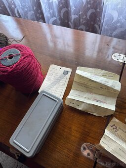 Prodám šicí stroj Minerva - 4