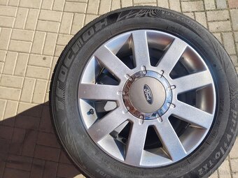 Kola Ford fusion - 4