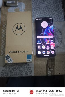Motorola Edge 40 Neo Top Stav - 4