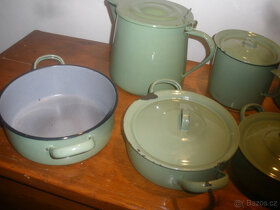 Staré zelené smalt nádobí - 4