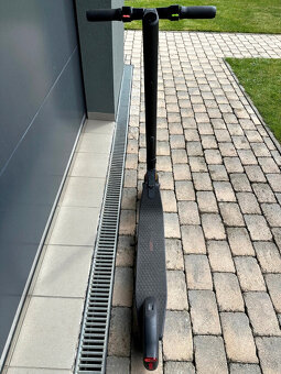 Segway Ninebot E25E - velmi pěkný stav - 4
