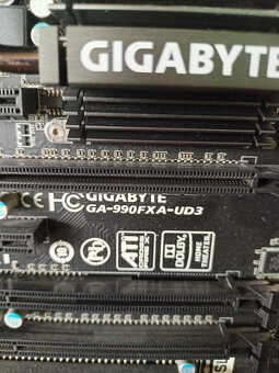 GIGABYTE 990FXA-UD3 - AMD 990FX, socket AM3+, orig. bal. - 4
