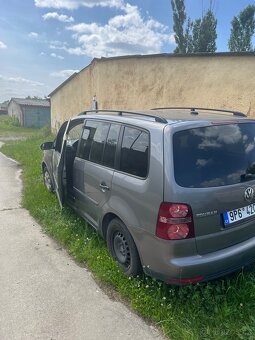 Vw Touran - 4