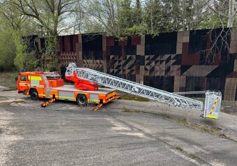 Renault Camiva EPA 30 S AZ 30 žebřík plošina hasiči - 4