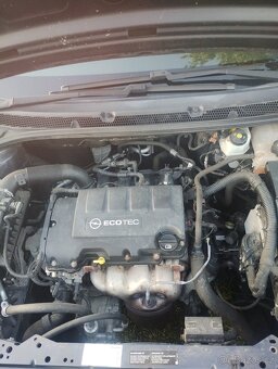 OPEL ASTRA J - 4