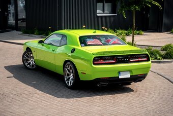 Dodge Challenger 6.4 SRT - 4
