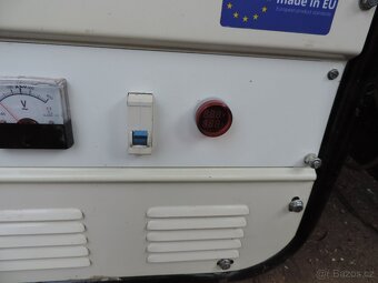 Malá spolehlivá elektrocentrála 220V, 1200/1000W - 4