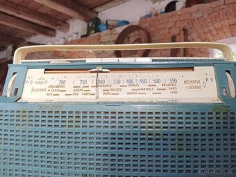 IKONICKÉ RÁDIO PHILIPS Z 60. LET - HIPPIES - 4