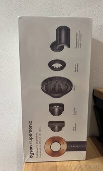 Fén Dyson Supersonic HD07, úplně nový, zabalený - 4