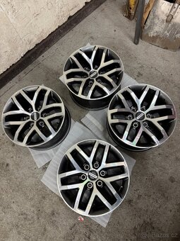 Kola Ford F150 Raptor - 4