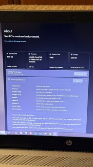 HP Pavilion 15” i7 256GB 8GB RAM - 4