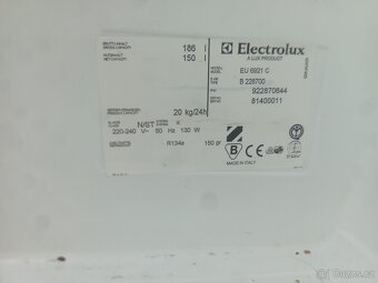 Prodám mrazák Electrolux - 4