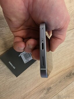 Samsung Galaxy S25 - 4