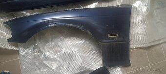 BMW E46 coupe díly BLATNÍKY, nárazník, dveře, lišty - 4