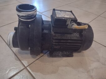 Čerpadlo k vířivce EVOLUX 700 - 4