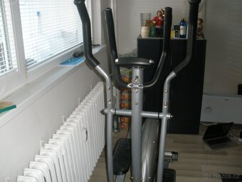 Posilovací stroj - 4