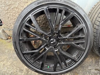 5x112 r19 245/35 r19 - 4