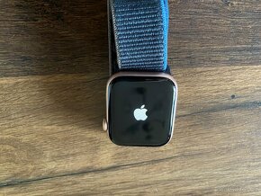 Apple Watch 6 44mm + bohaté příslušenství - 4
