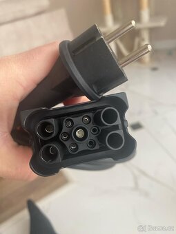 nová nabíječka elektromobilu Porsche Mobile Charger Connect - 4