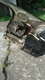 Komplet stěračů (motor + páky) na Ladu - 4