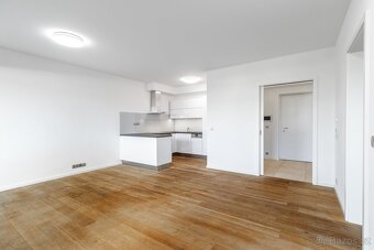 Moderní stylový byt 2+kk, 53m2+42m2, rezidence DOCK, Praha 8 - 4
