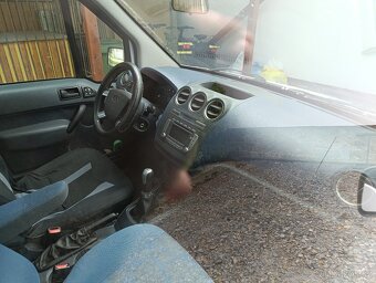 Ford connect - 4