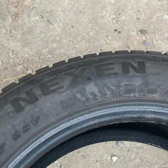 Zimní pneu 215/55R17 98V NEXEN - 4