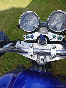 Yamaha XJR 1300 - 4
