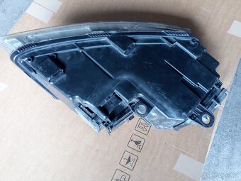 Levý přední xenon Audi A8 D3 kompletní 2005- - 4