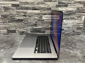 MacBook Pro 16" 2019 i7 / 16GB / 500GB / Pro 5300M - 4