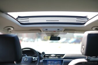Superb 2,0 TDI kombi 140 kW - 4