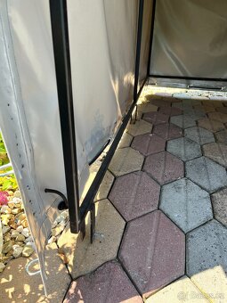 Plachta s konstrukcí na přívěsný vozík - 4