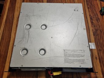 APC Smart-UPS 1500 DLA1500RMI2U - 4