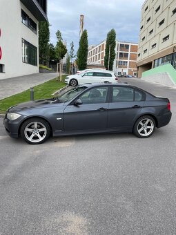 BMW E90 320d - 4