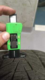 235/40/19 235/40 r19 - 4