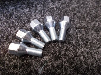 Nová alu kola Fiat Sedici, Suzuki SX4 6x15 ET50 5x114,3x60 - 4