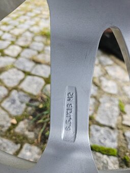 Prodám alu+zimní pneu 5x114,3 R16 - nové, nejeté - 4