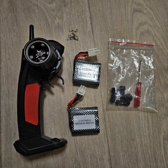 RC auto X9115 Challenger monster - 4